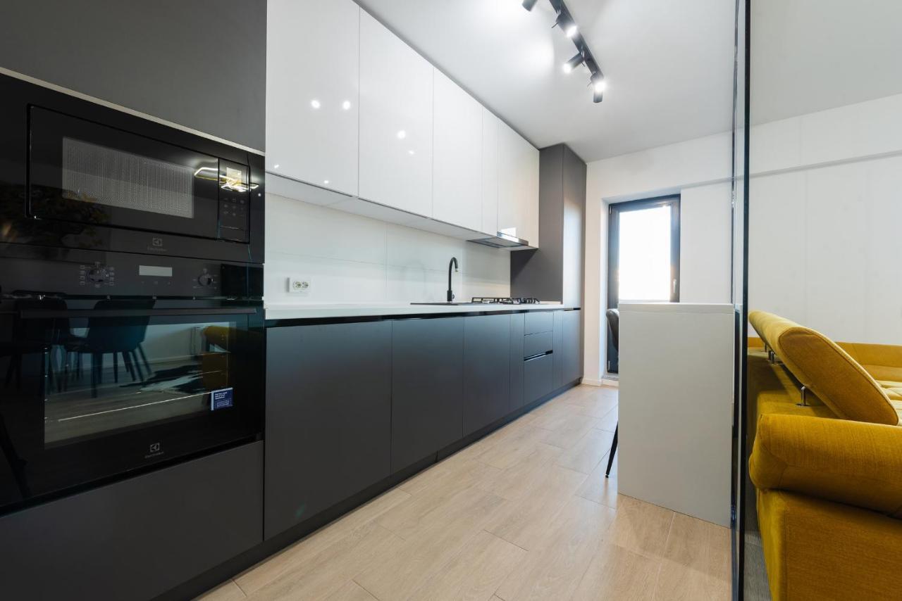 Vanda - Park-View Apartment With Private Balcony 布加勒斯特 外观 照片