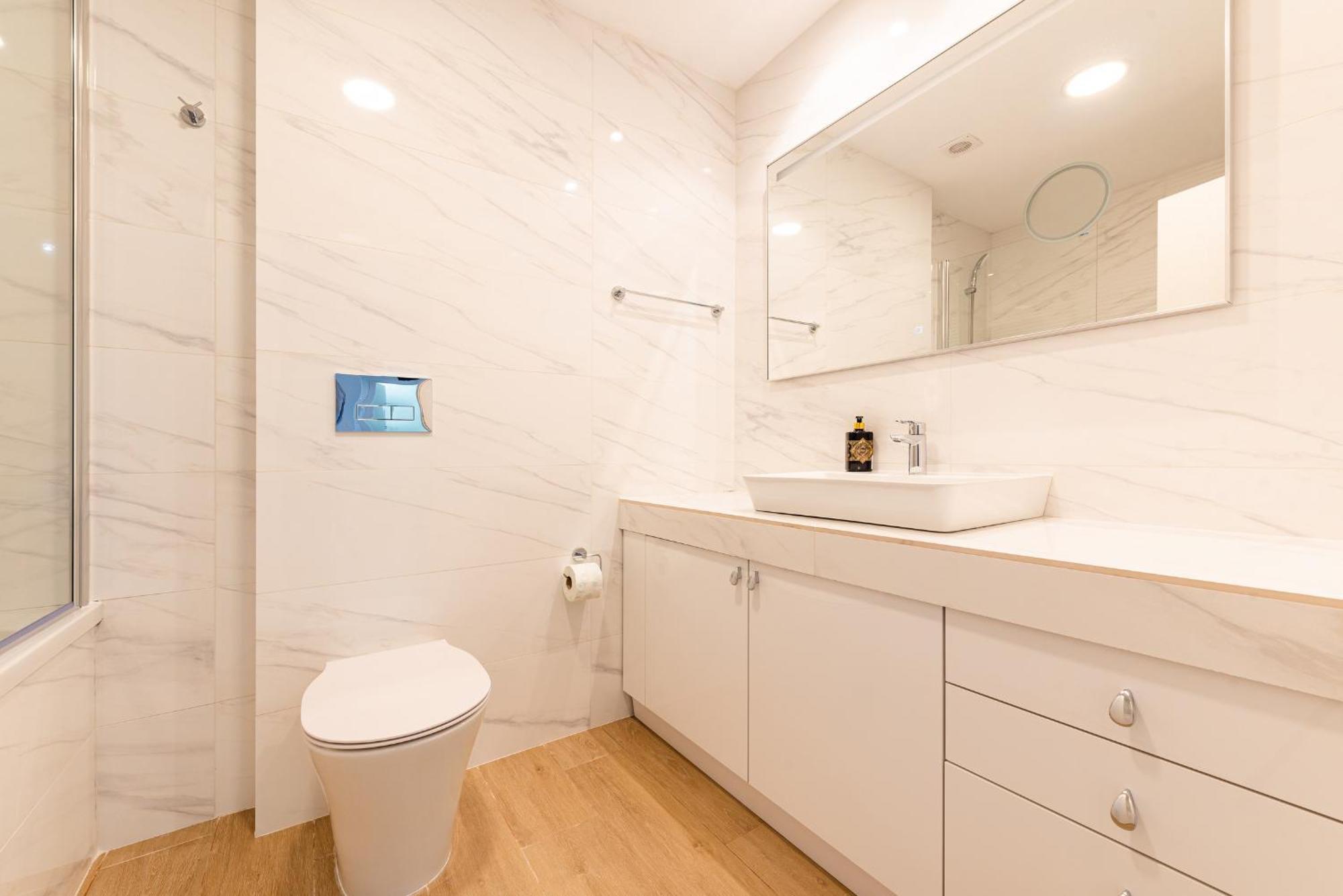 Vanda - Park-View Apartment With Private Balcony 布加勒斯特 外观 照片